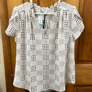 Brand new short sleeved blouse